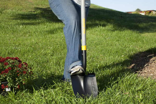 true temper classic shovel