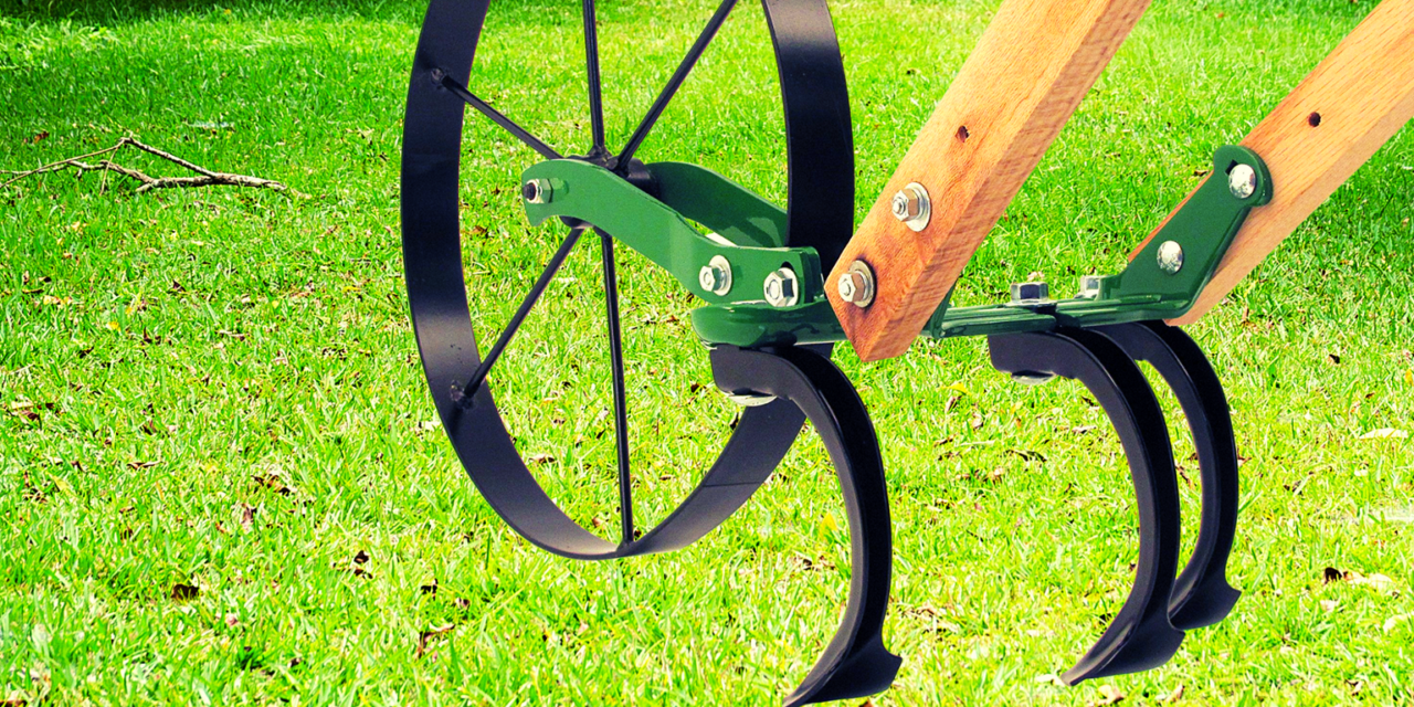 Garden Hoe with Wheels